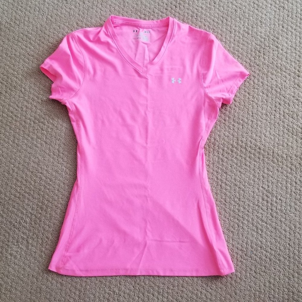 **EUC** Under Amour Heat Gear Fitted Pink Size Small